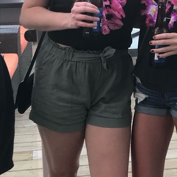 American Eagle paper bag shorts - Picture 5 of 5